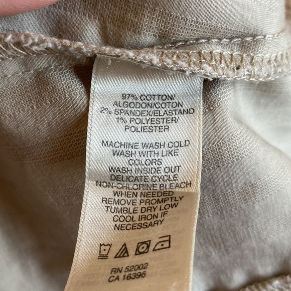 Women’s DKNY Jeans Khaki Color Ruffled Blazer Size Small - Picture 6 of 7